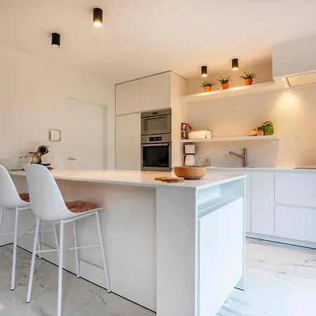 Holiday home Mira - 3 Slaapkamers, Cosy En Modern *